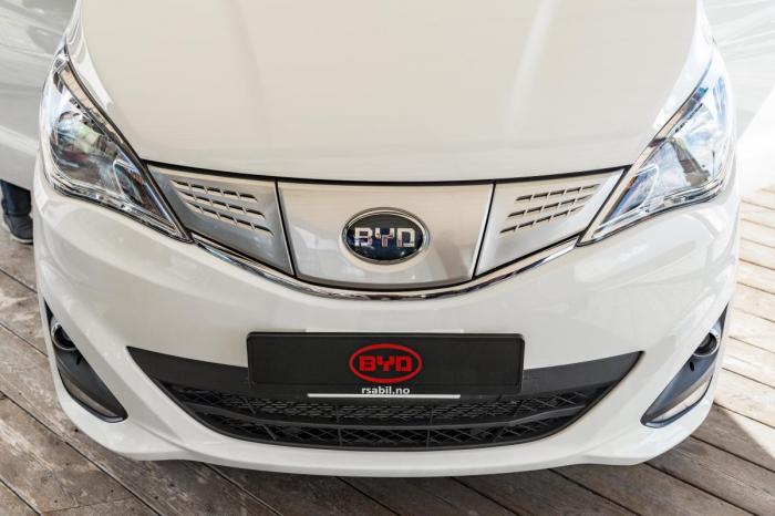 BYD ETP3 front. Foto: Jamieson Pothecary
